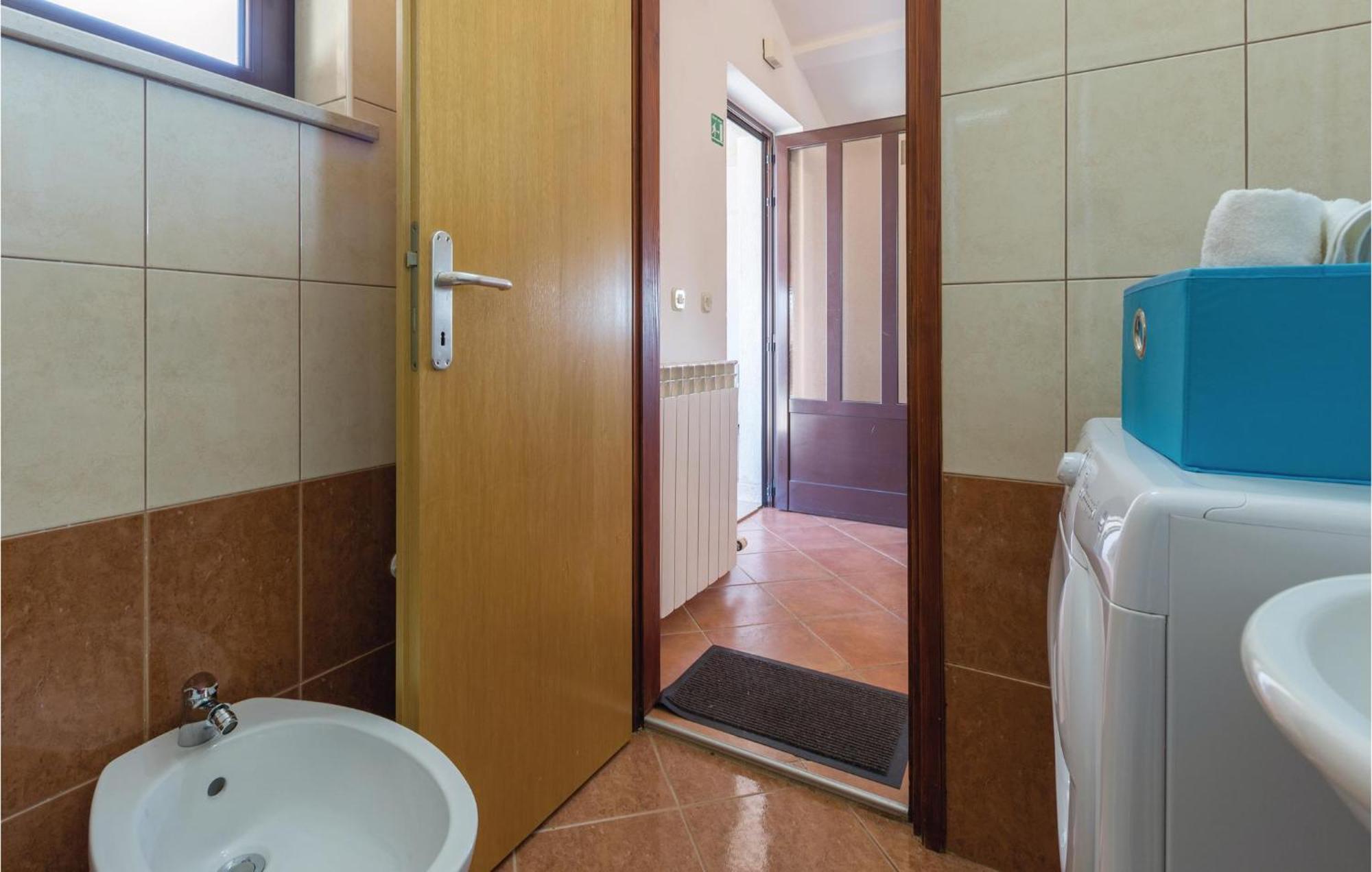 Amazing Apartment In Pazin With Wifi Katun Lindarski Exterior photo